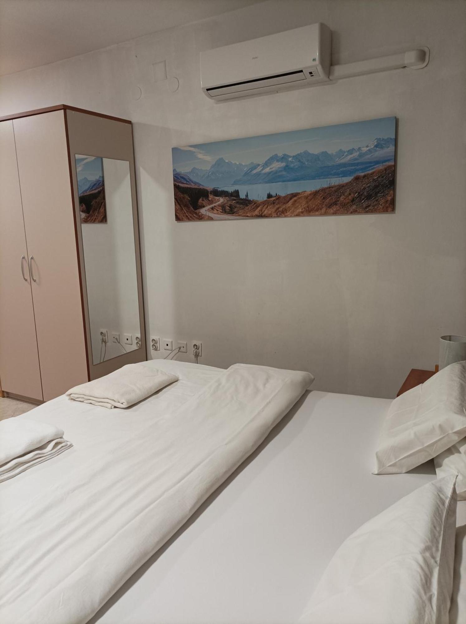 Rooms & Apartment Hegic Zadar Exterior photo